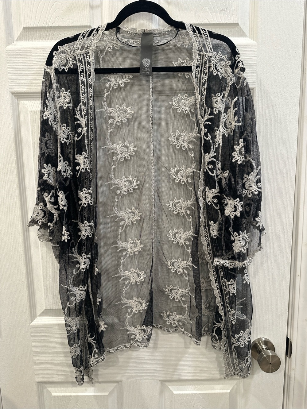 Vince Camuto swirly floral embroidered mesh kimono OS EUC